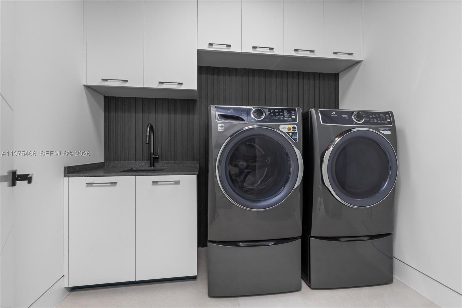 HALLMARK HEIGHTS ESTATES - Residential