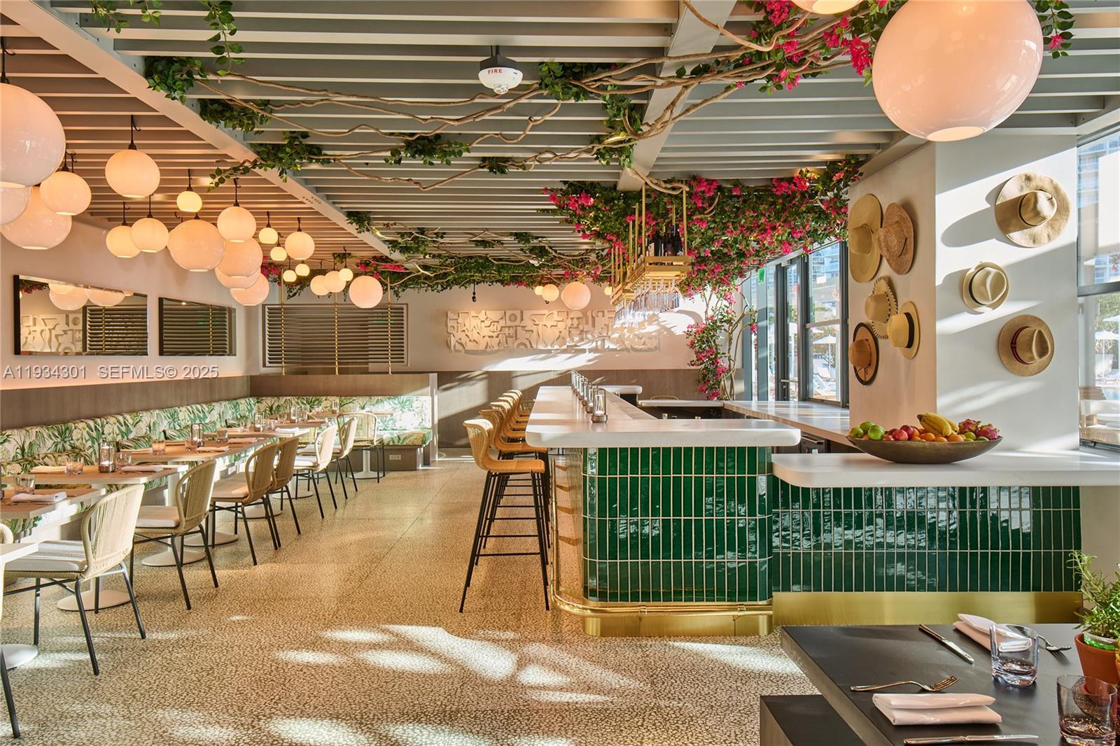 FIVE PARK MIAMI BEACH - Residential