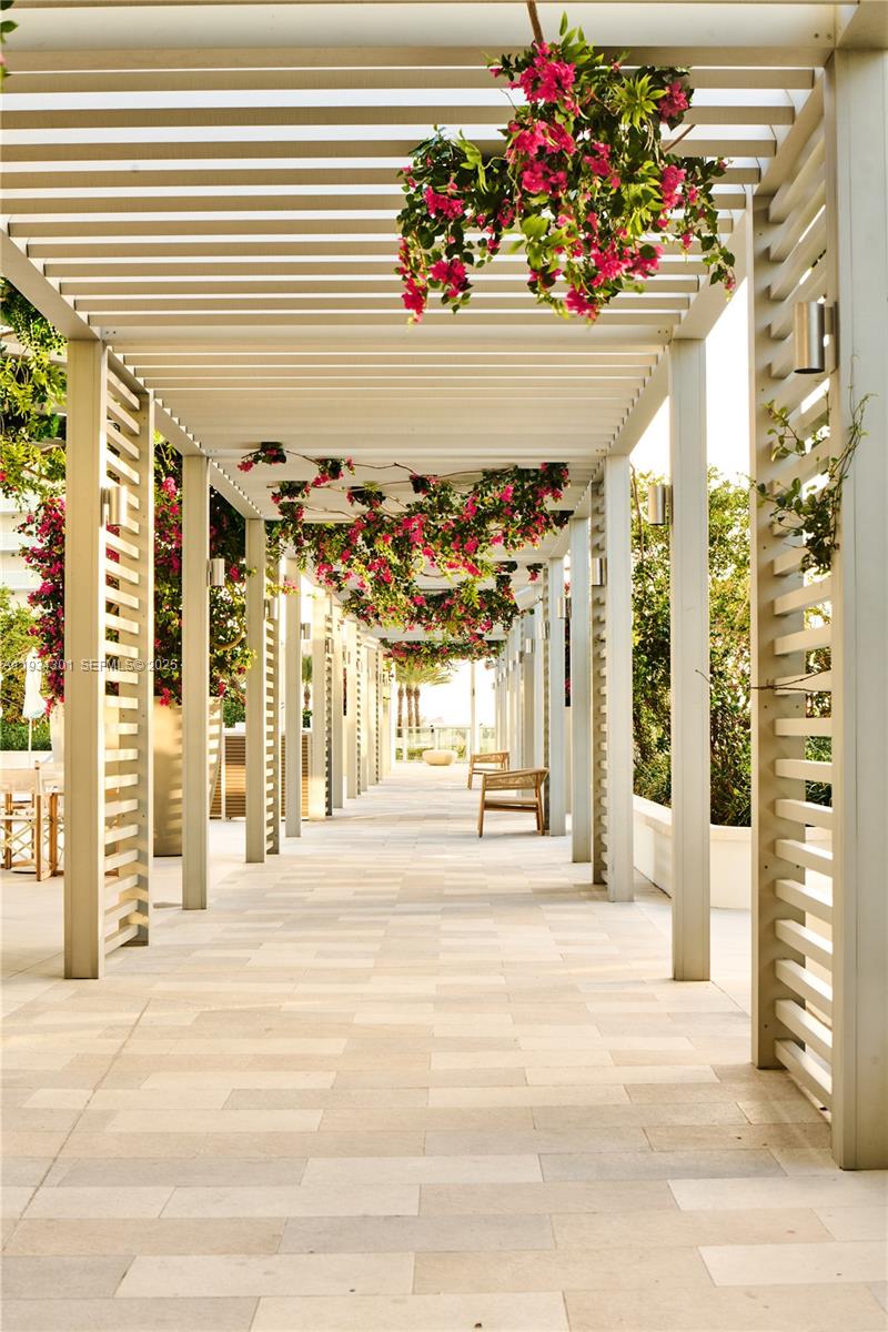 FIVE PARK MIAMI BEACH - Residential