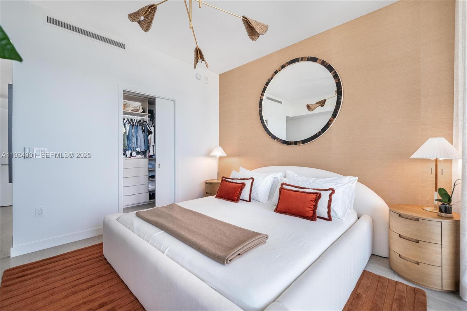 FIVE PARK MIAMI BEACH - Residential