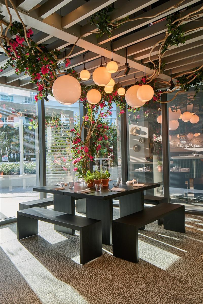 FIVE PARK MIAMI BEACH - Residential