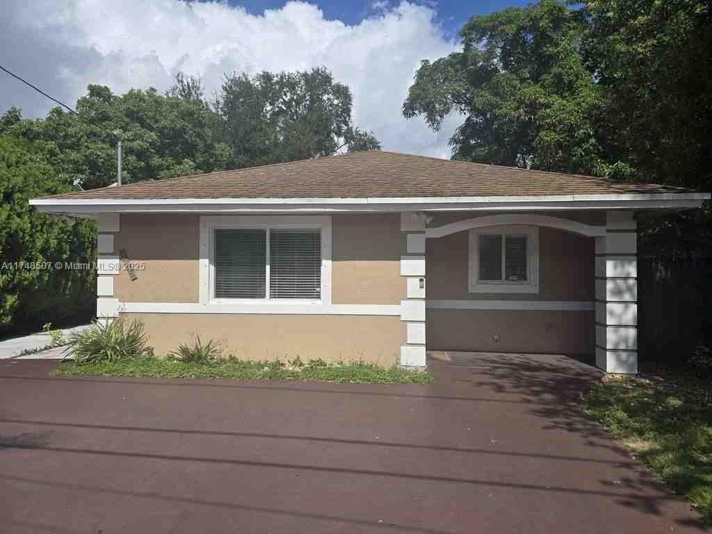 Property for Sale at 345 Nw 49th St, Miami, Broward County, Florida - Bedrooms: 6 
Bathrooms: 4  - $1,400,000