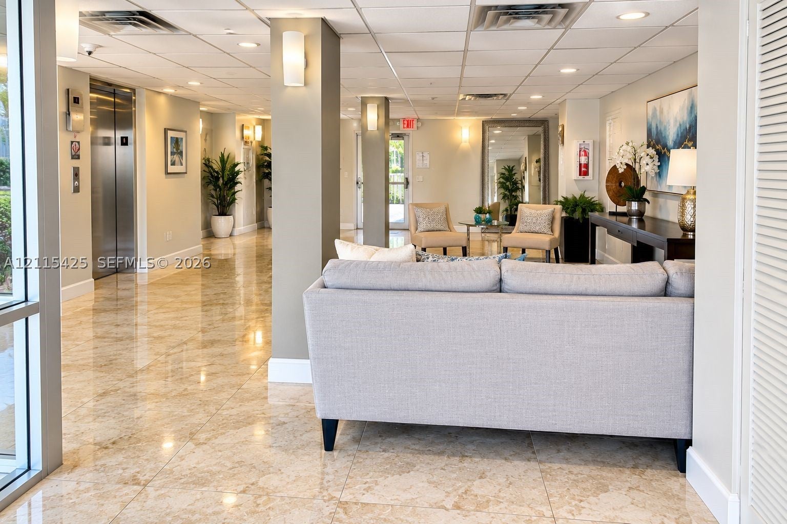 550 Bayshore Dr 404