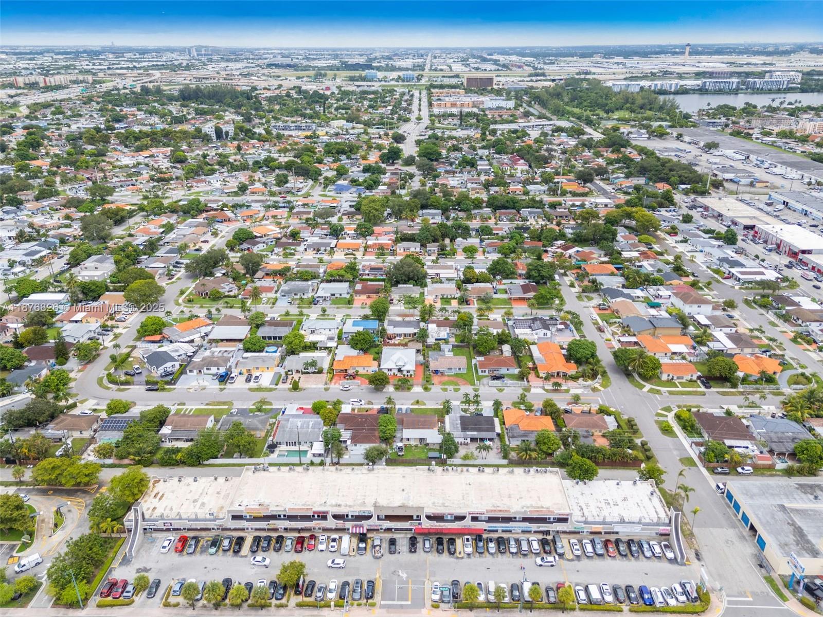 FOR SALE FLOWER BOUTIQUE GREAT CORNER LOCATION JUST EAST OF PALMETTO EXPRESSWAY. OWNER MOTIVATED LOOKING FOR SERIOUS OFFER
