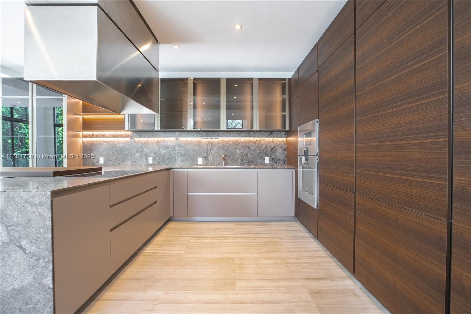 SURPRISE LAKE - Residential Lease