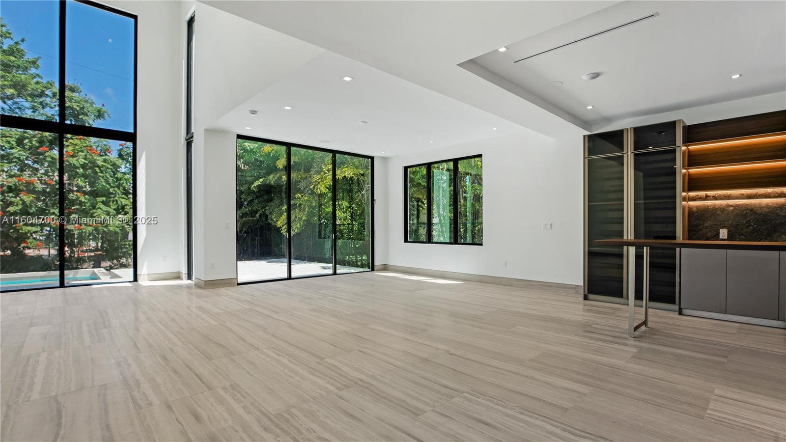 SURPRISE LAKE - Residential Lease