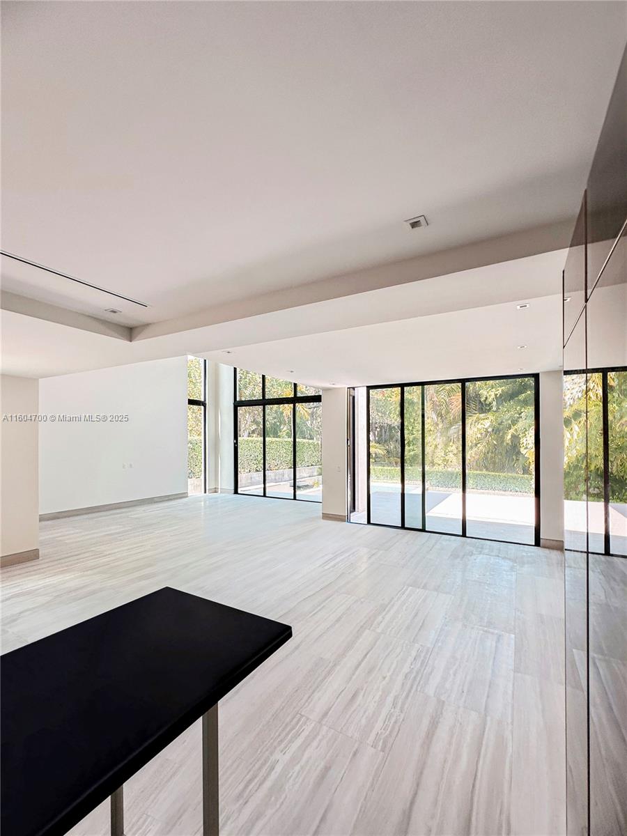 SURPRISE LAKE - Residential Lease