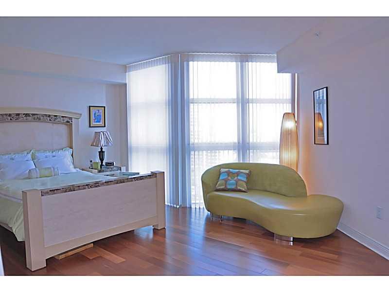 100 HIDDEN BAY CONDO - Residential Lease