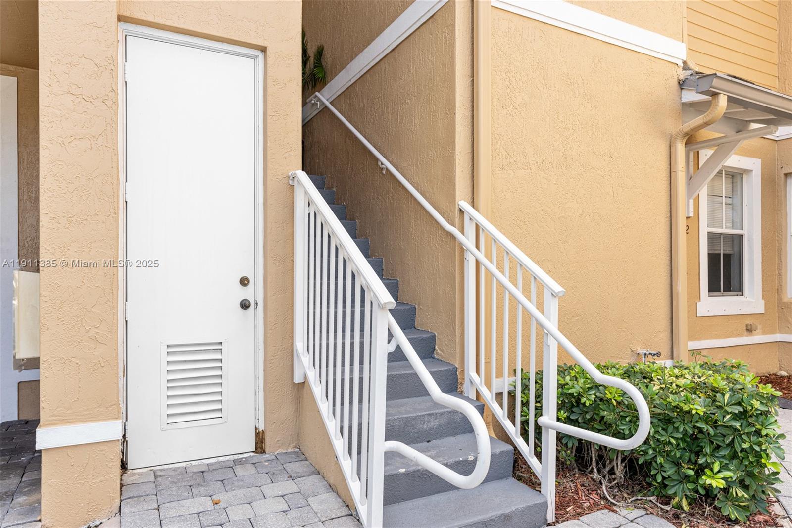 ISLES OF OASIS - Residential