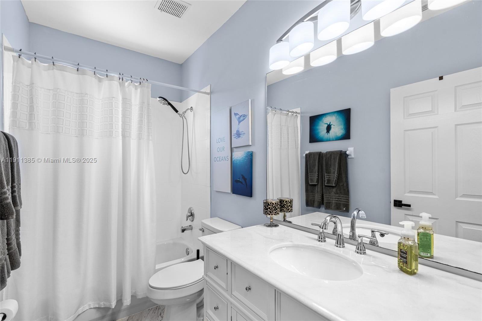 ISLES OF OASIS - Residential