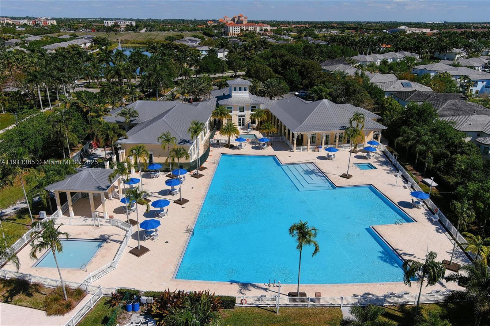 ISLES OF OASIS - Residential