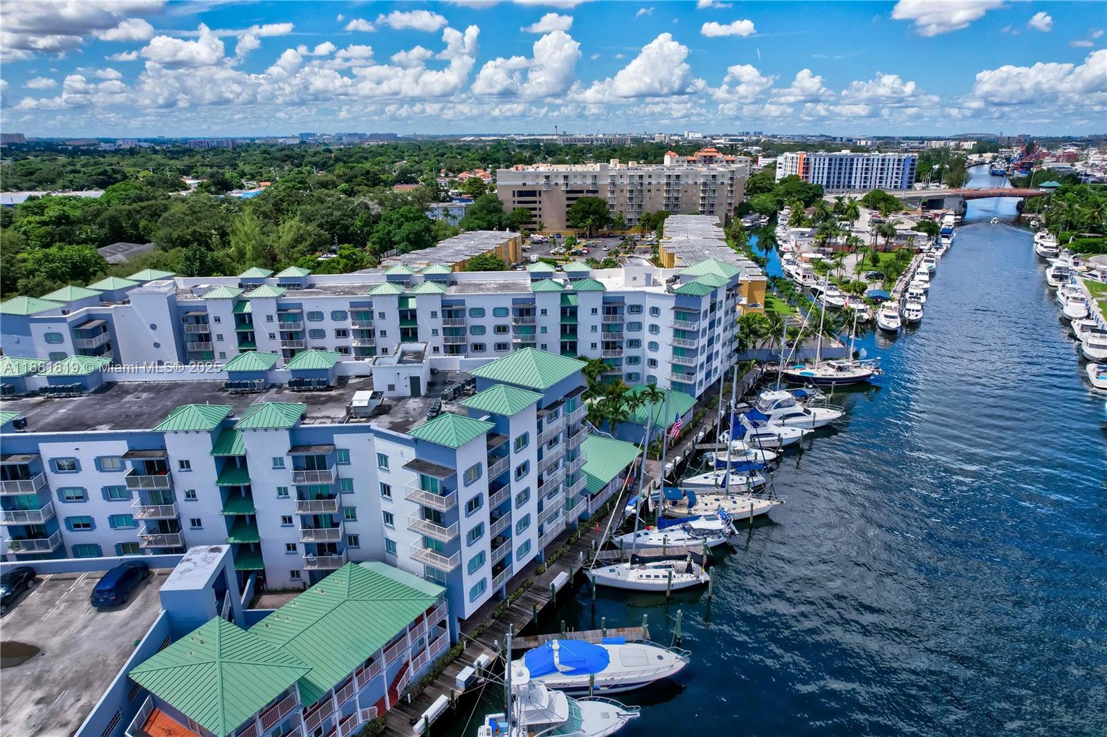 RIVER RUN SOUTH CONDO - Residential