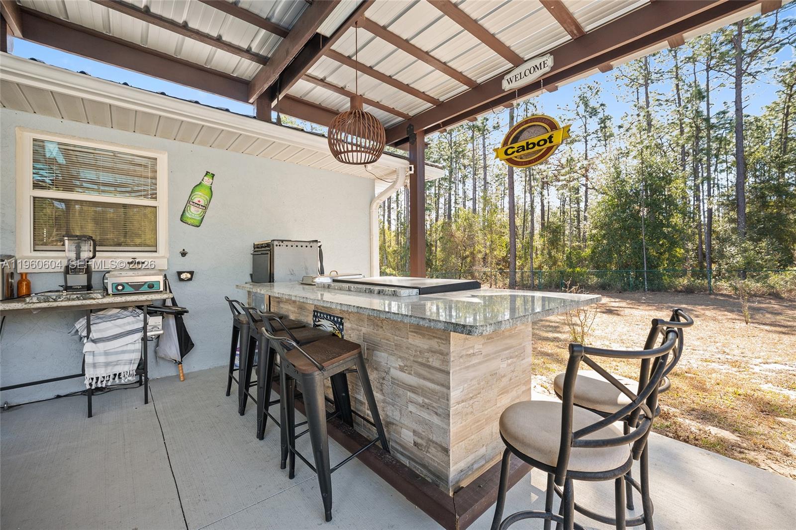 ROLLING HILLS - Residential