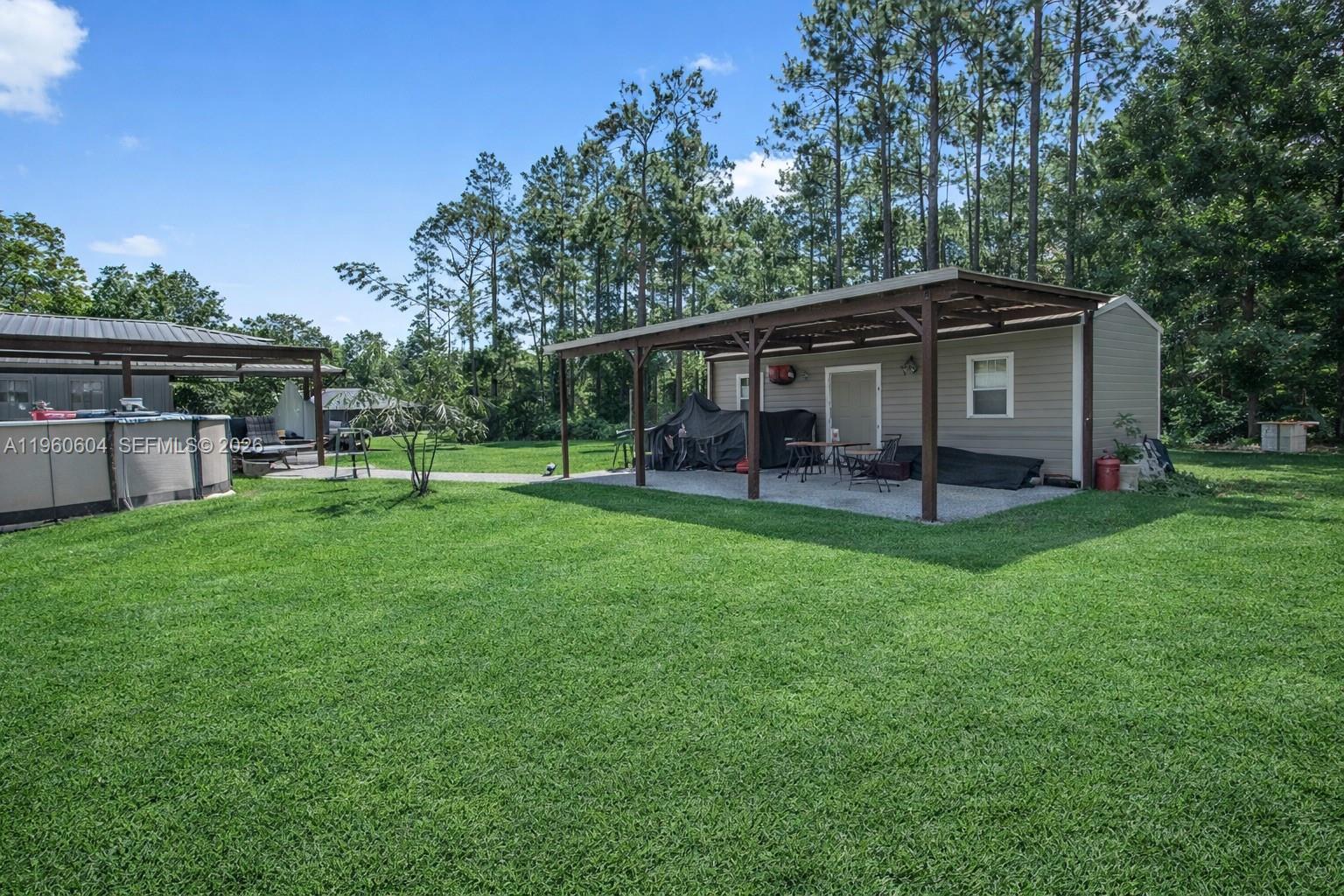 ROLLING HILLS - Residential