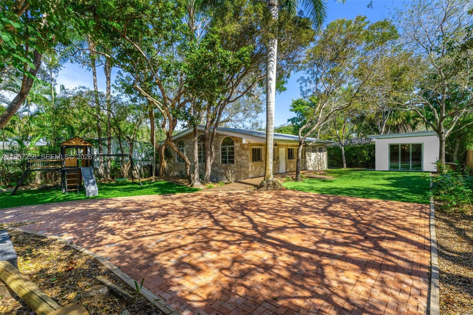 COCOPLUM TERR - Residential