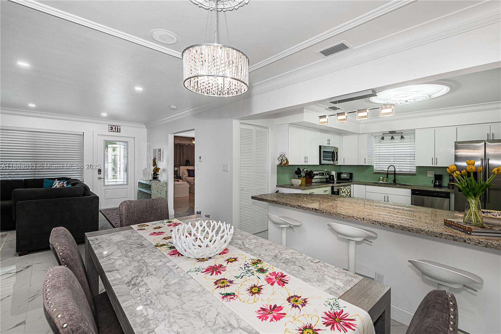 GARRISONS SUB - Residential Lease