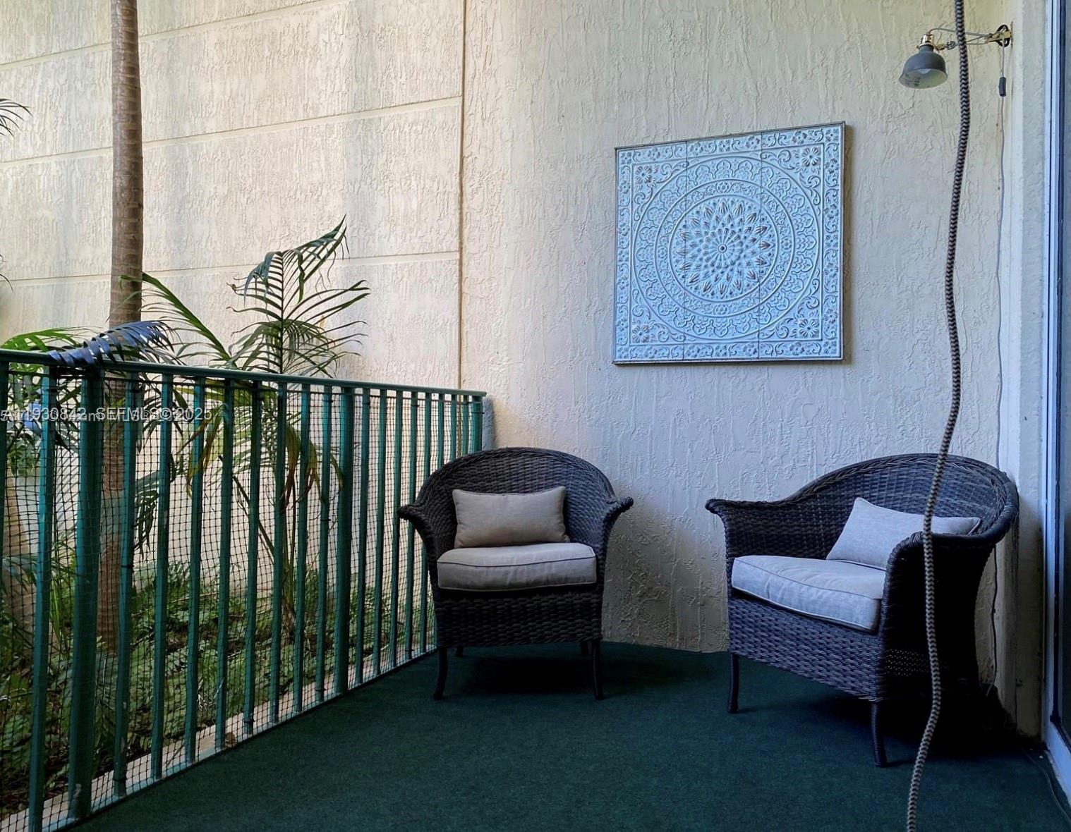 TURNBERRY VLG NO TOWER CO - Residential Lease