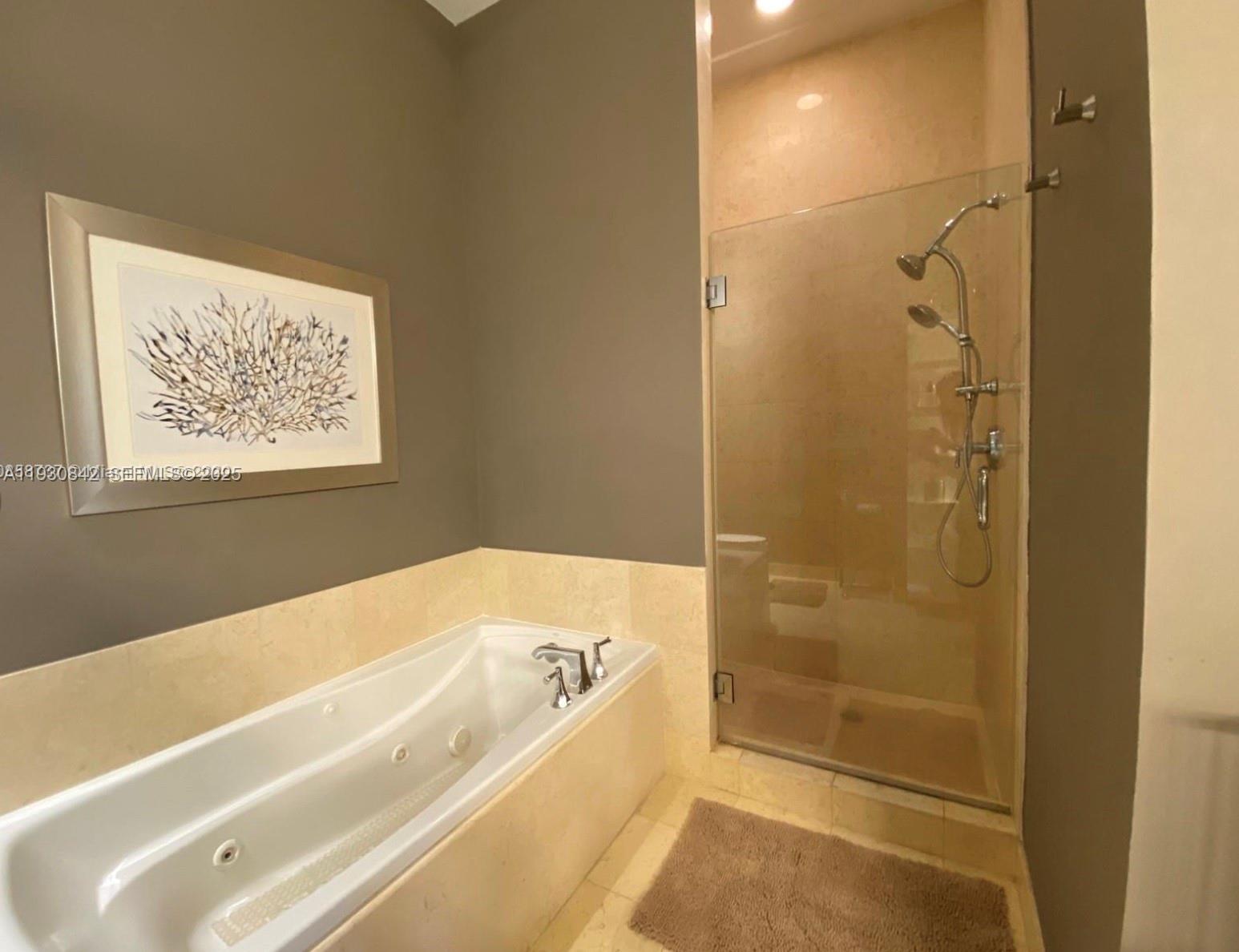 TURNBERRY VLG NO TOWER CO - Residential Lease