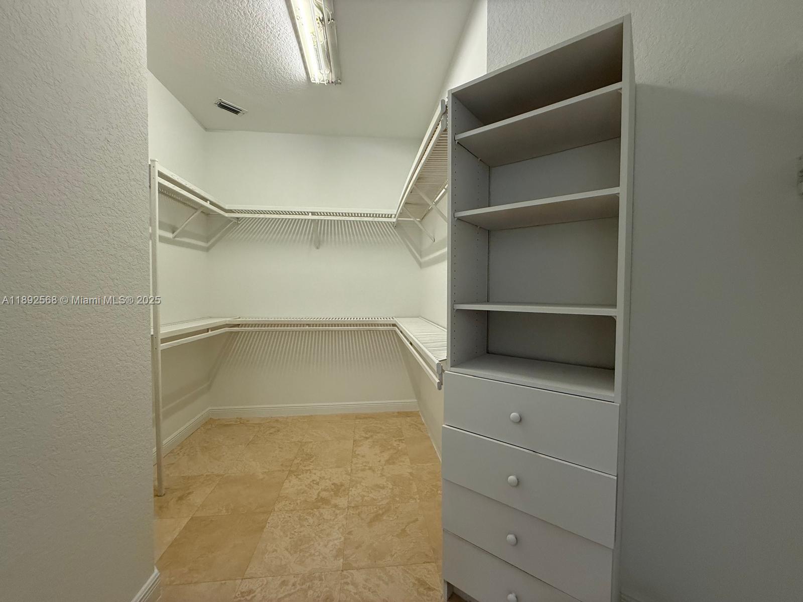 THREE ISLANDS 3RD SEC - Residential Lease
