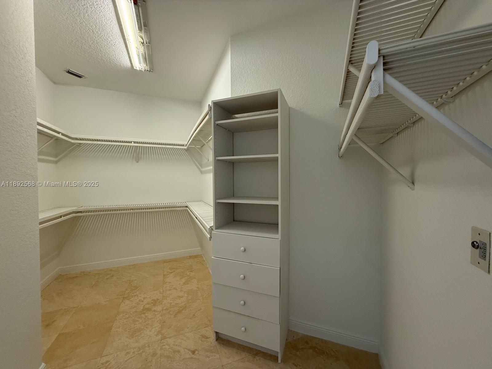 THREE ISLANDS 3RD SEC - Residential Lease