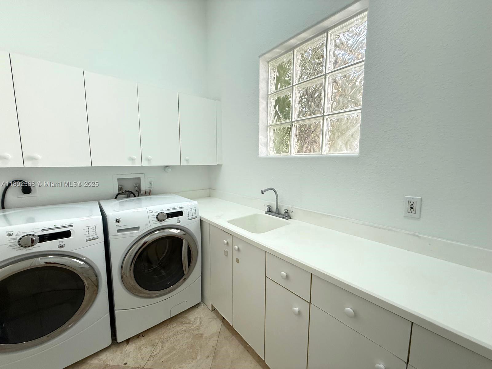 THREE ISLANDS 3RD SEC - Residential Lease