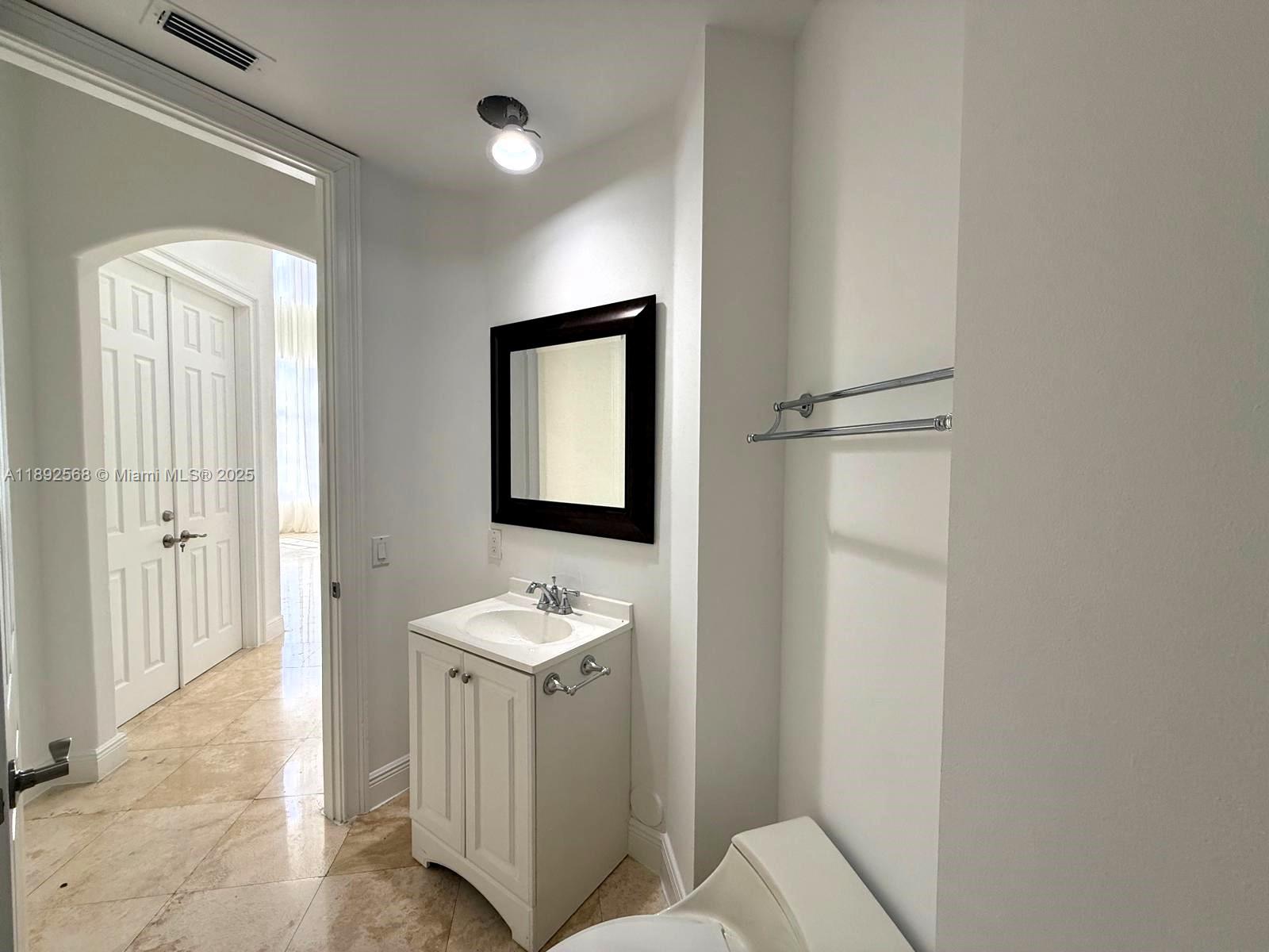 THREE ISLANDS 3RD SEC - Residential Lease