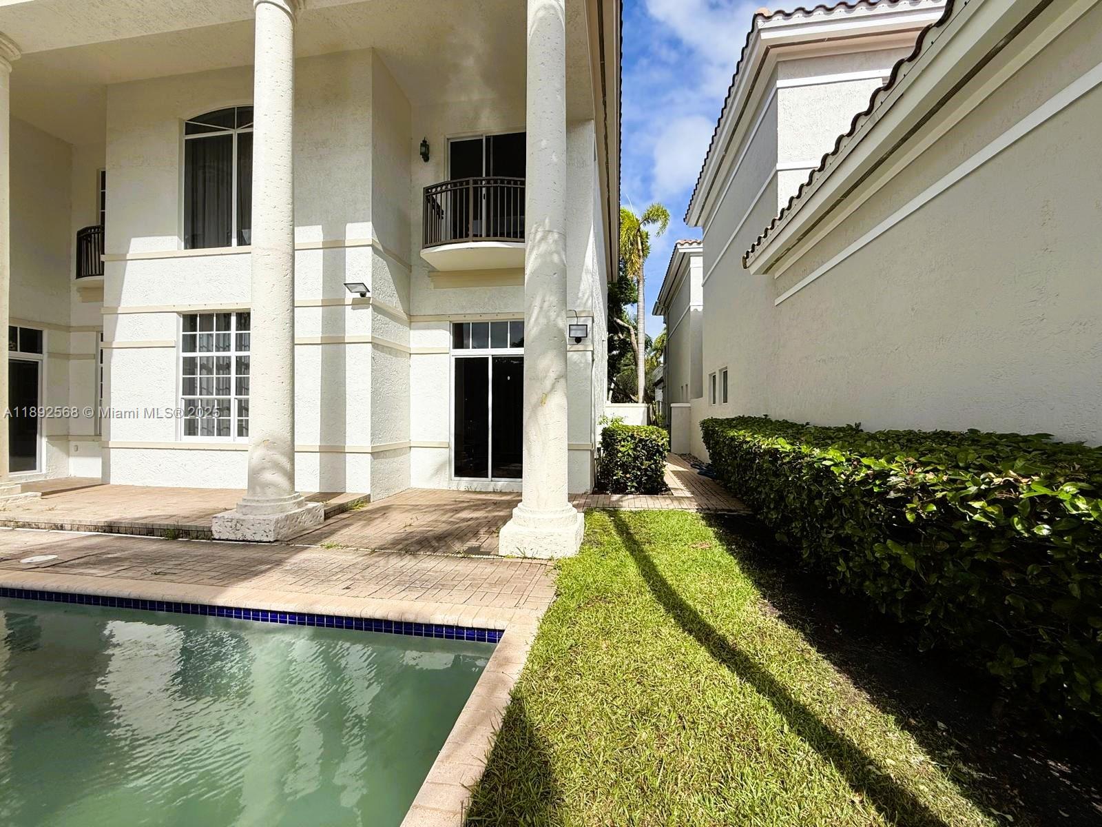 THREE ISLANDS 3RD SEC - Residential Lease