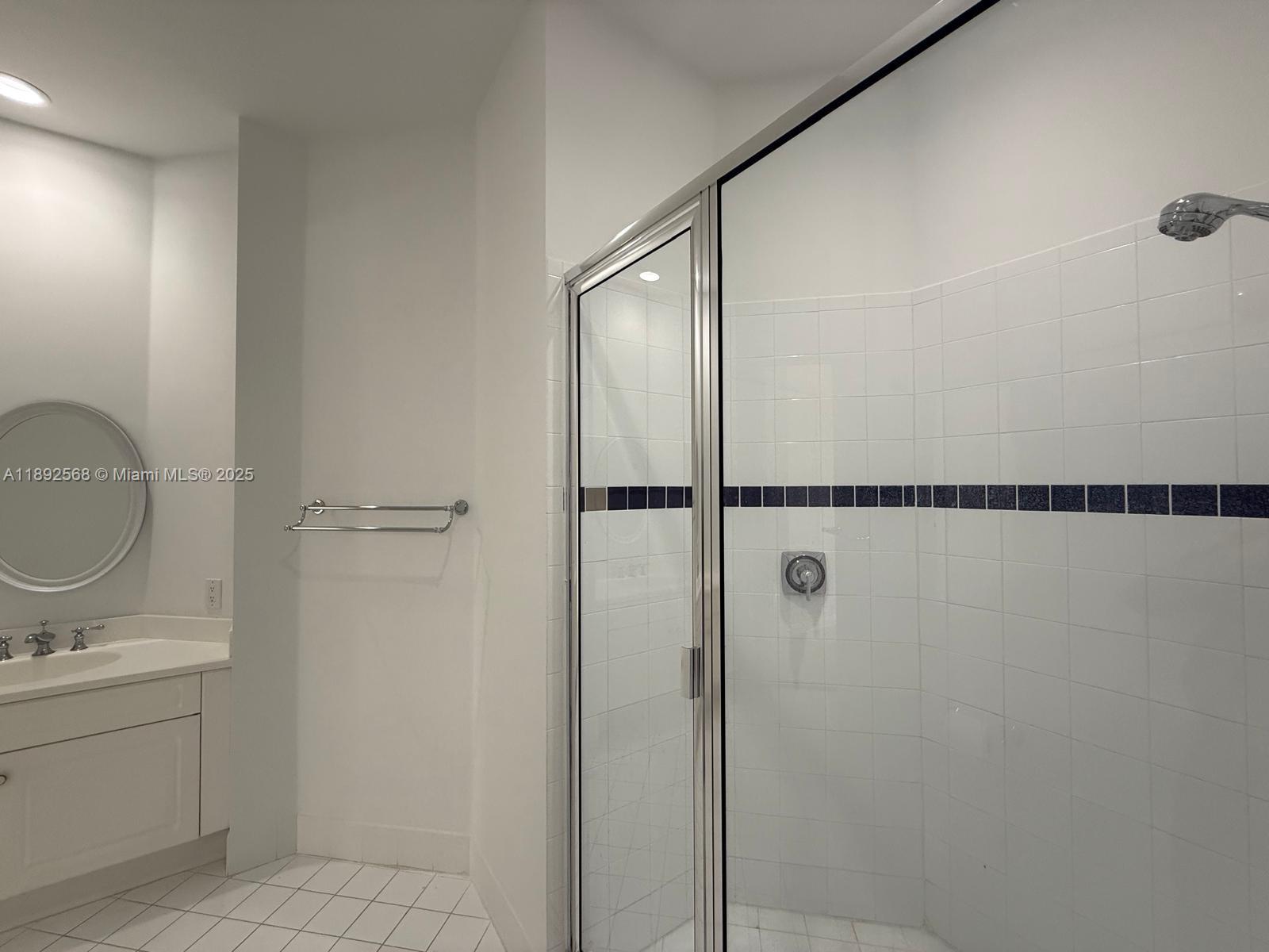 THREE ISLANDS 3RD SEC - Residential Lease