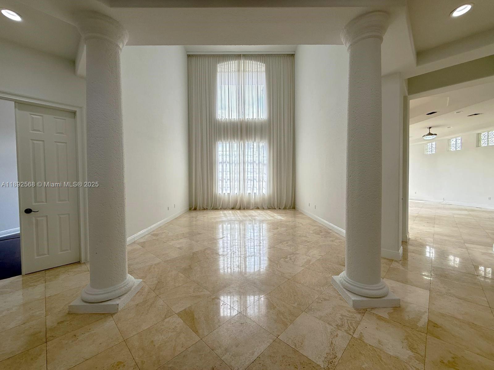 THREE ISLANDS 3RD SEC - Residential Lease