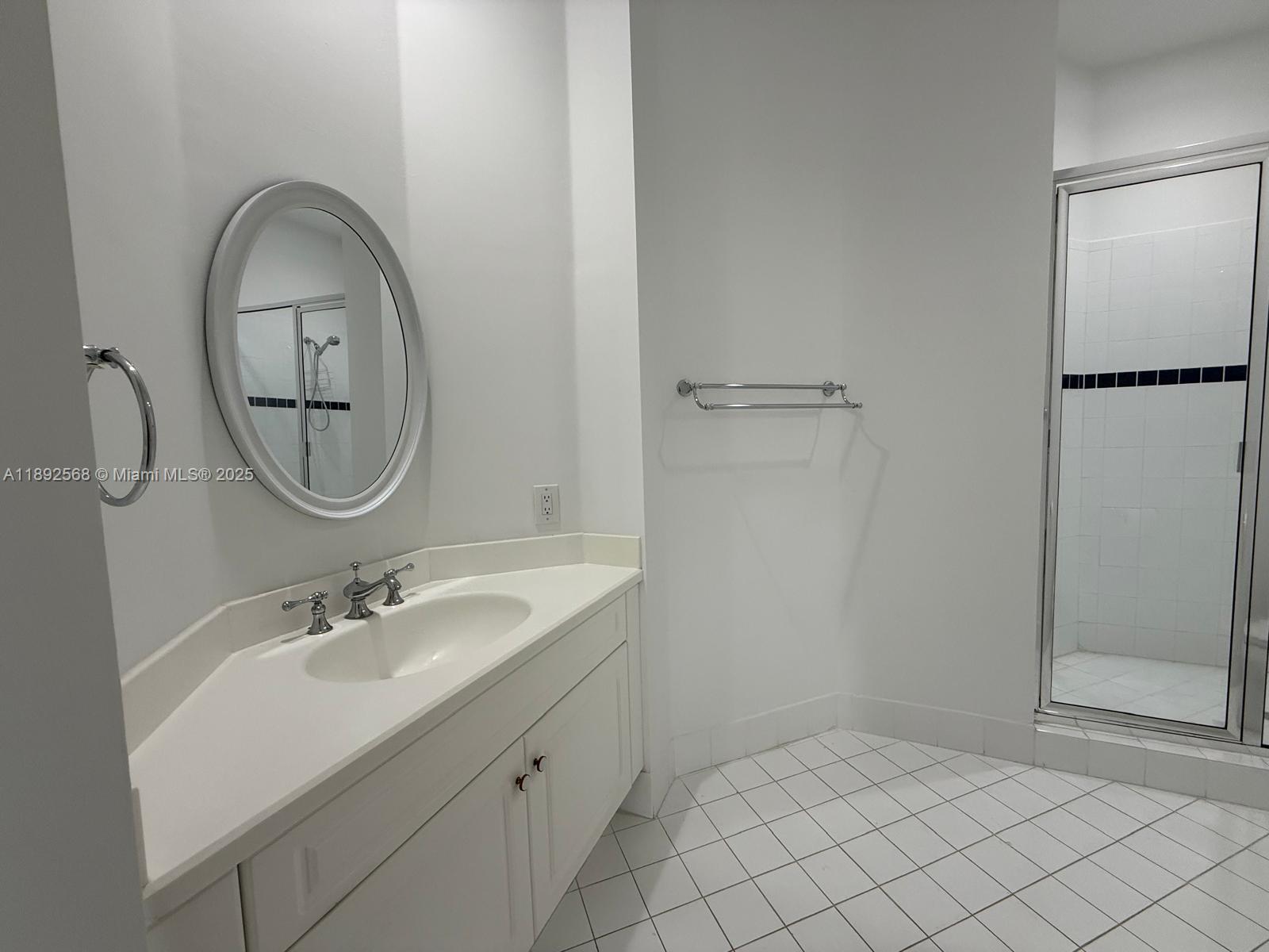 THREE ISLANDS 3RD SEC - Residential Lease