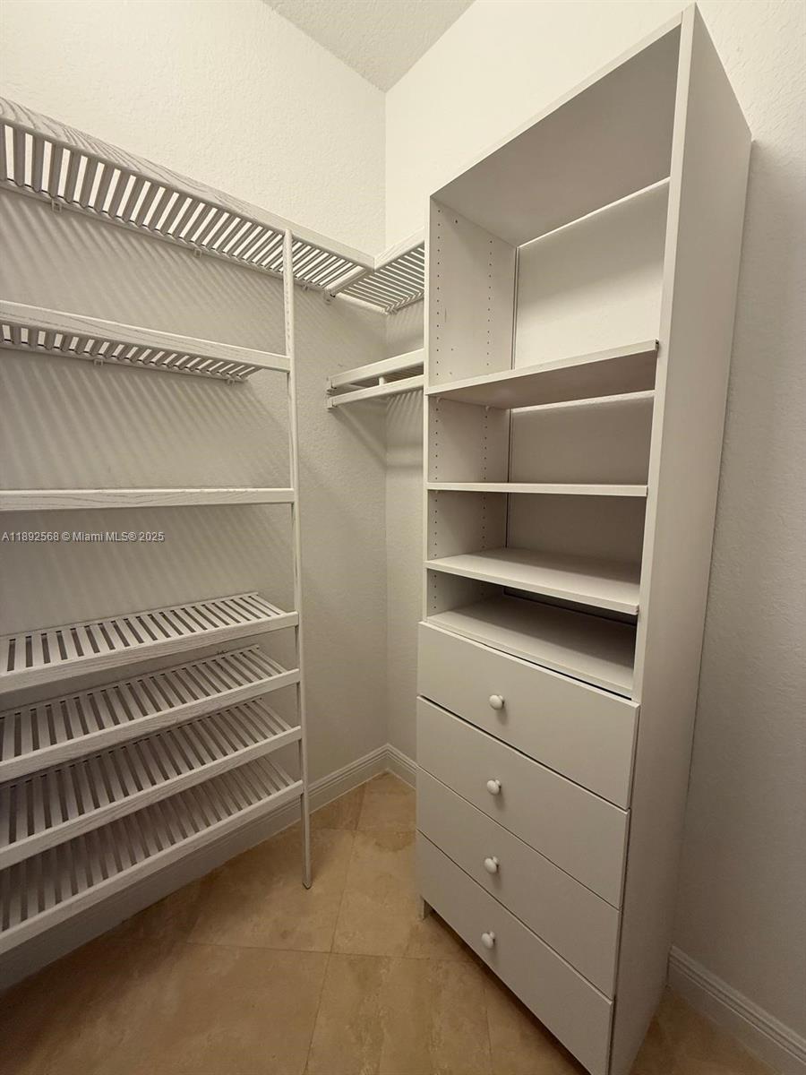 THREE ISLANDS 3RD SEC - Residential Lease