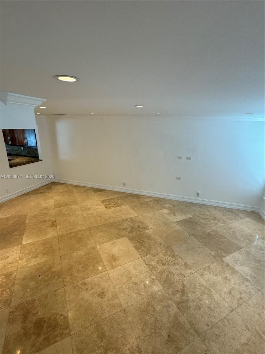 WOODSIDE ARMS CONDO - Residential Lease
