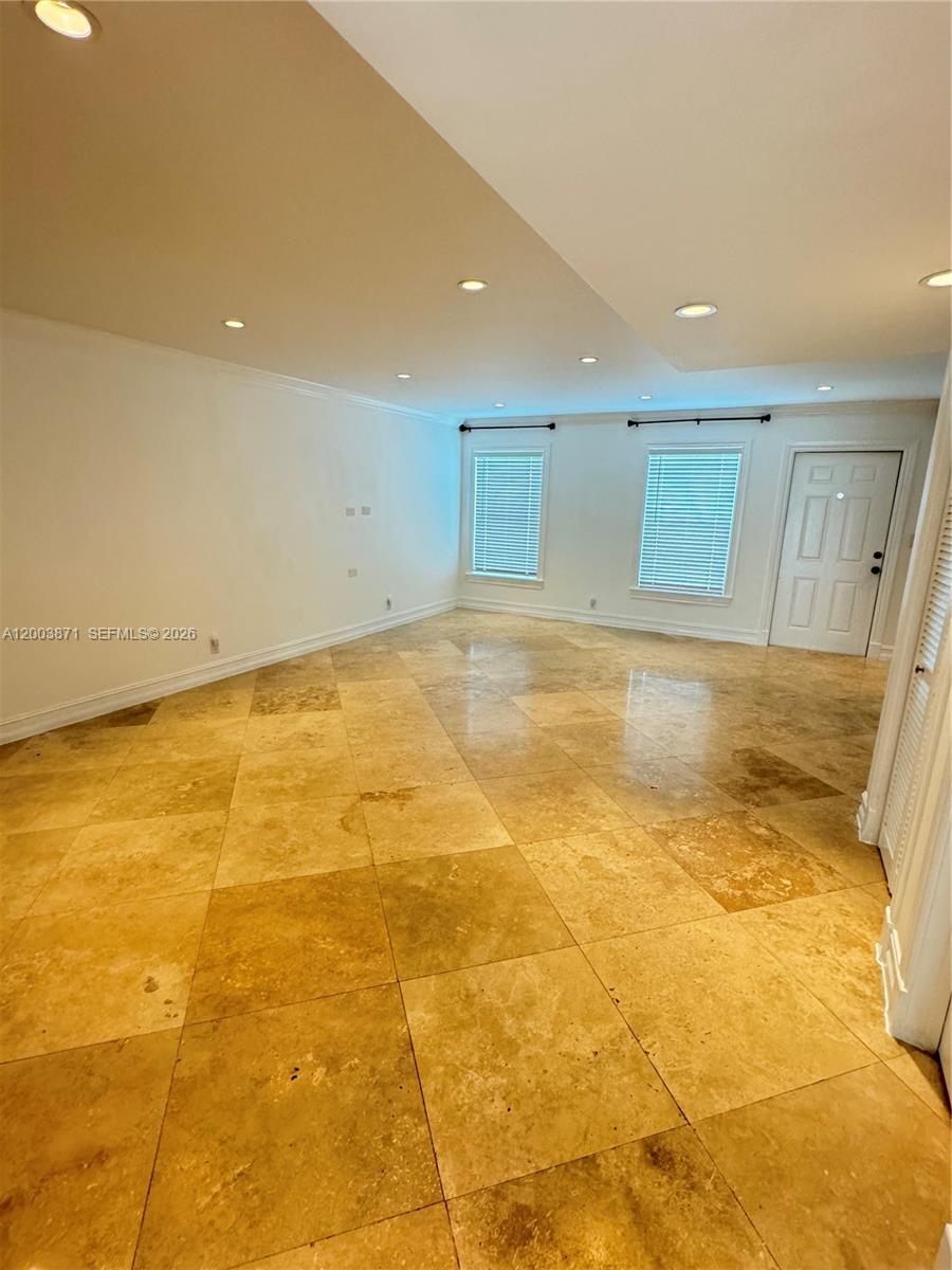 WOODSIDE ARMS CONDO - Residential Lease