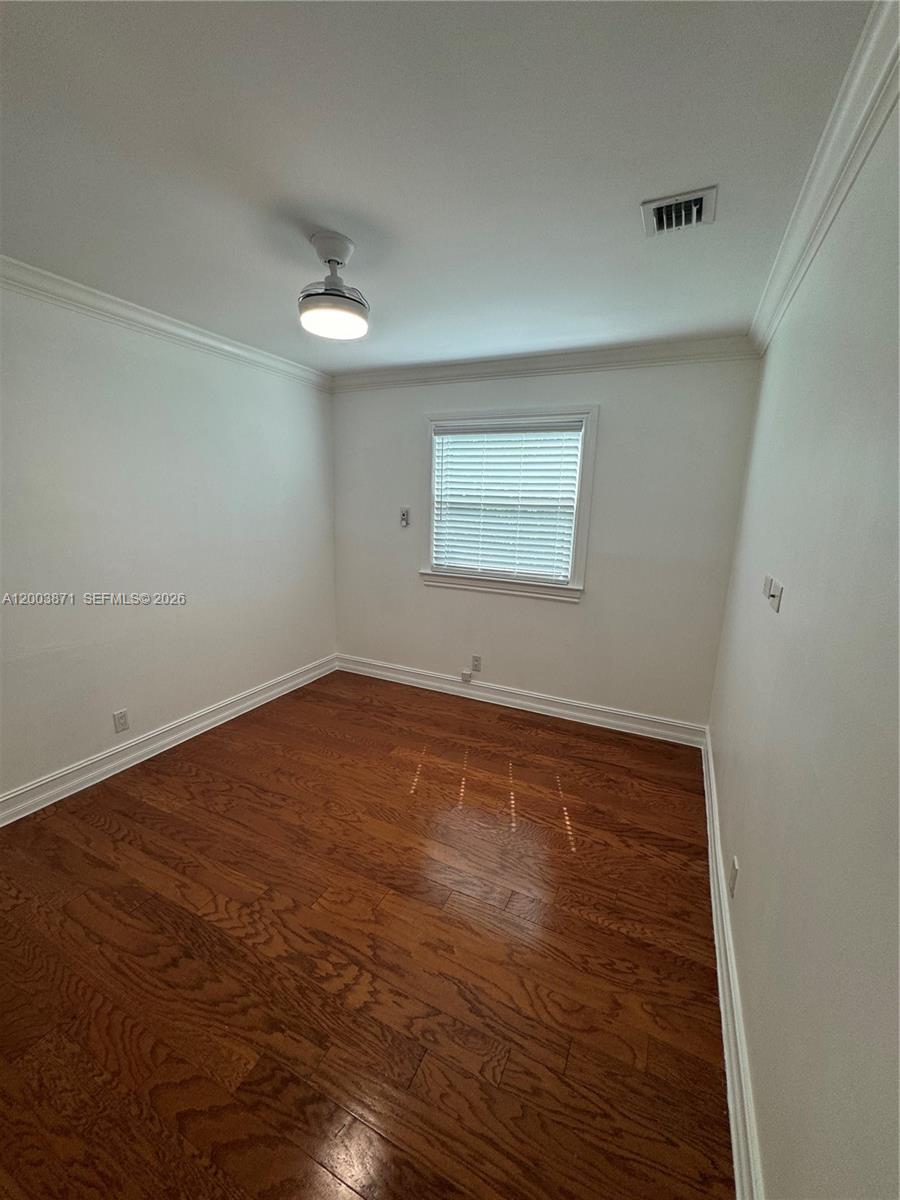 WOODSIDE ARMS CONDO - Residential Lease
