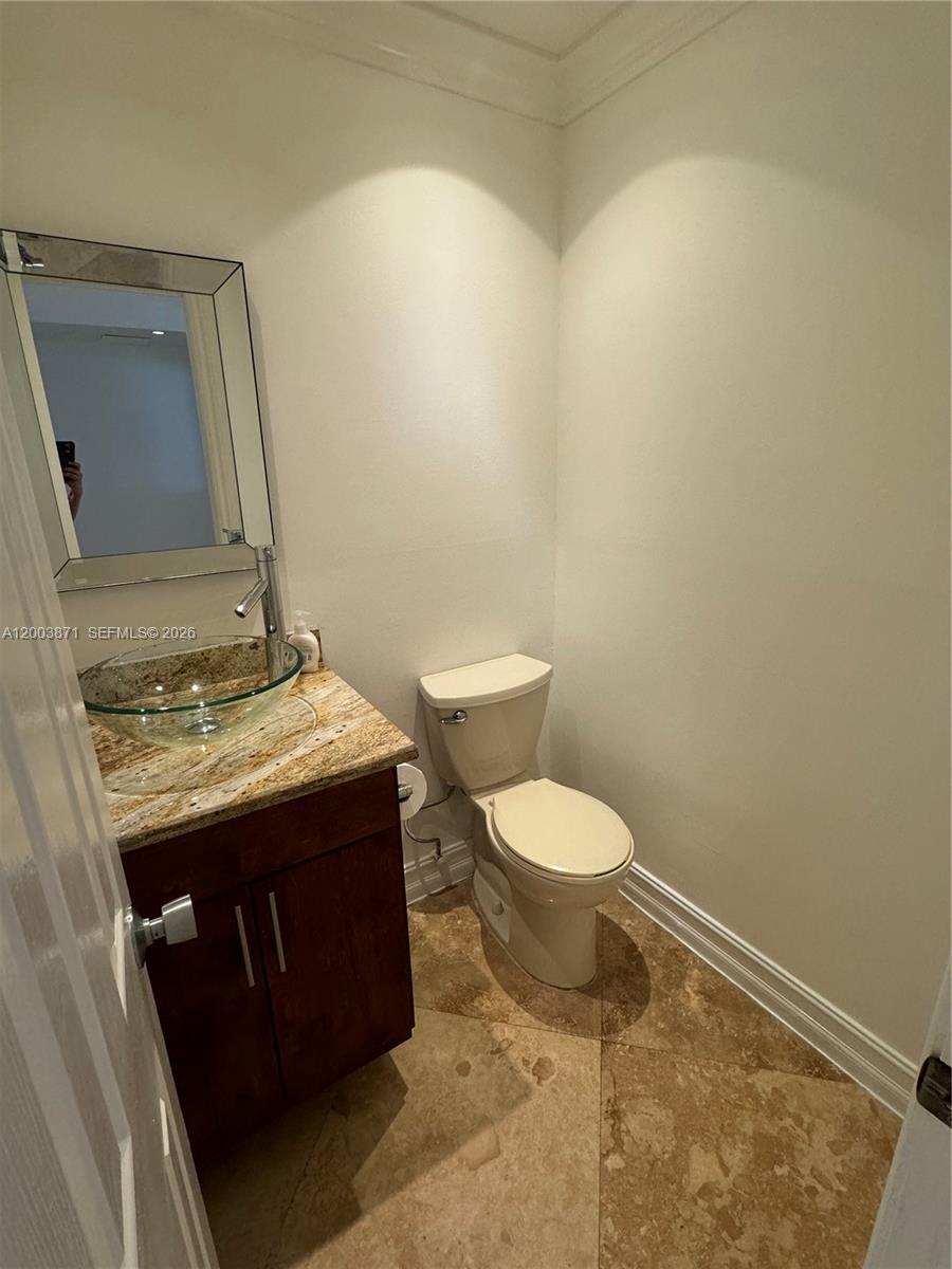 WOODSIDE ARMS CONDO - Residential Lease