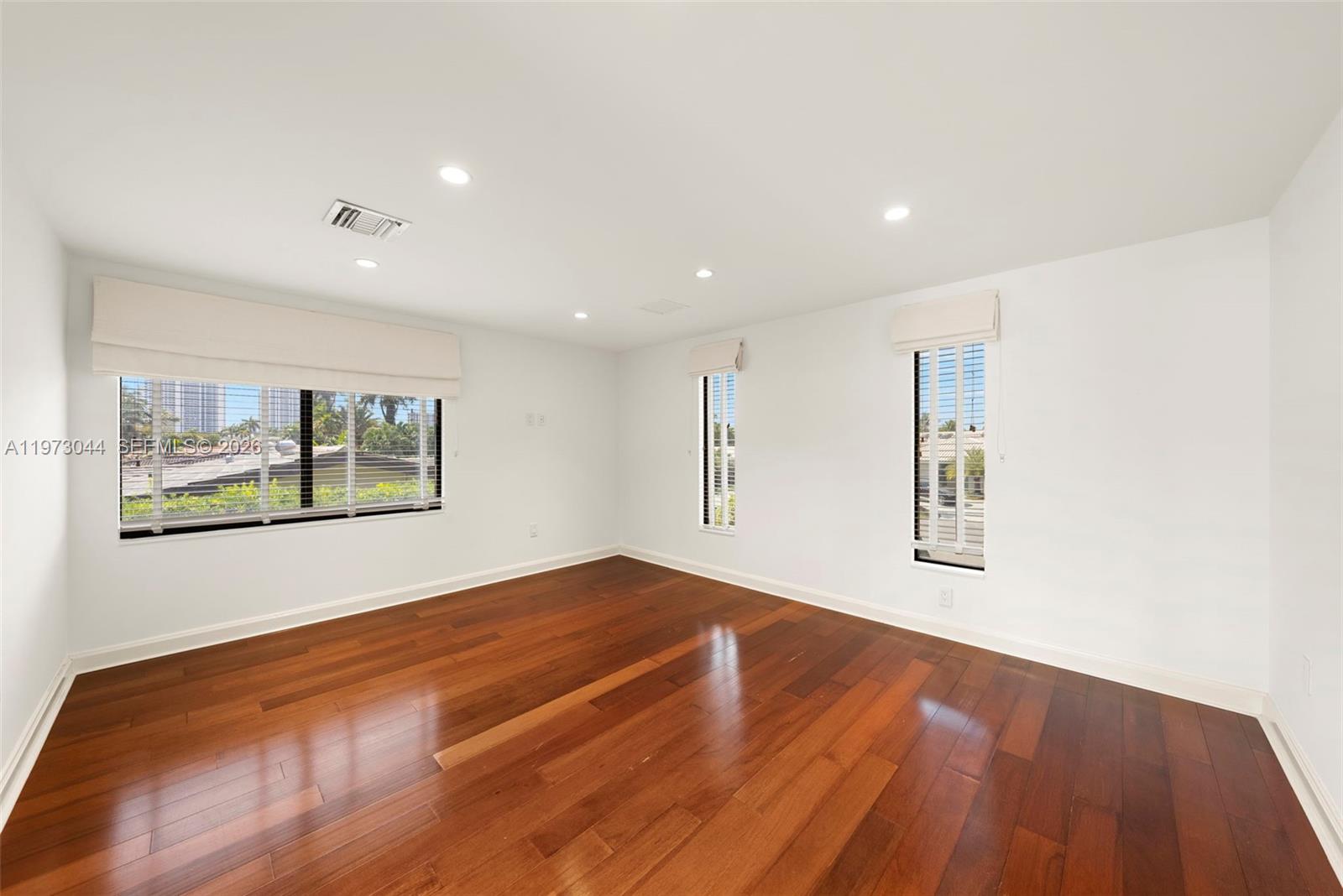 GOLDEN ISLES SEC - Residential