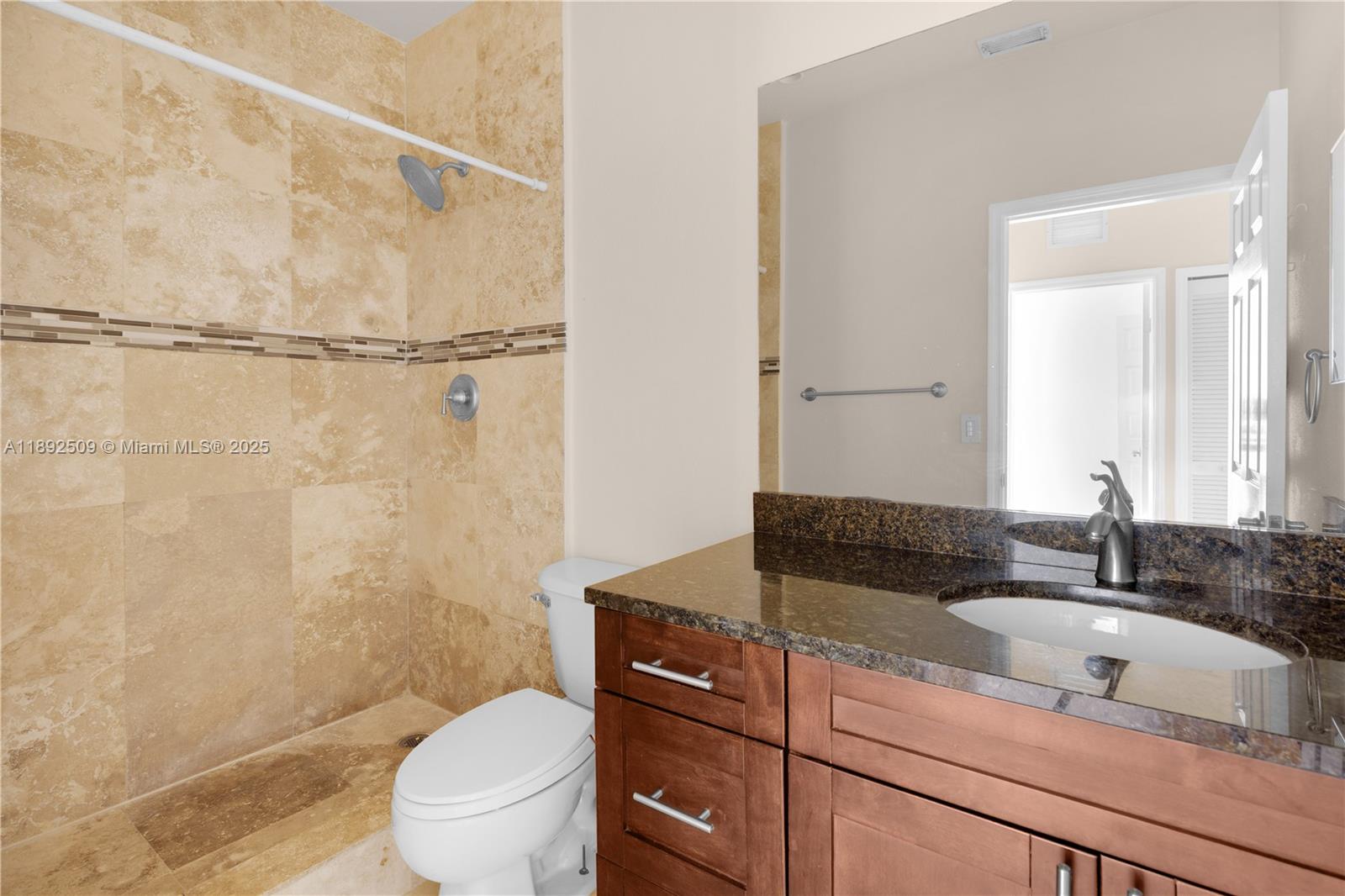 KENDALL BREEZE SOUTH - Residential Lease