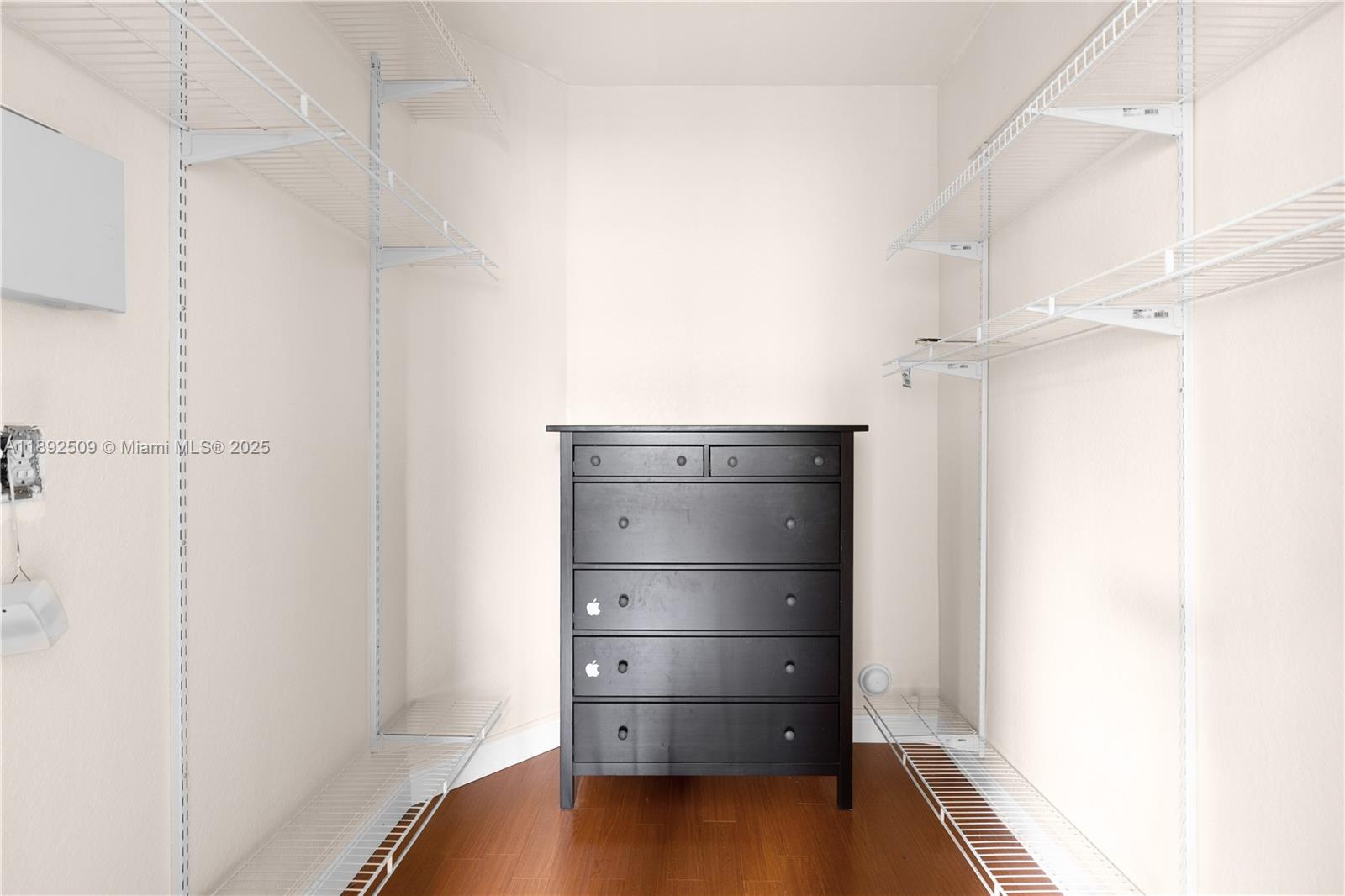 KENDALL BREEZE SOUTH - Residential Lease