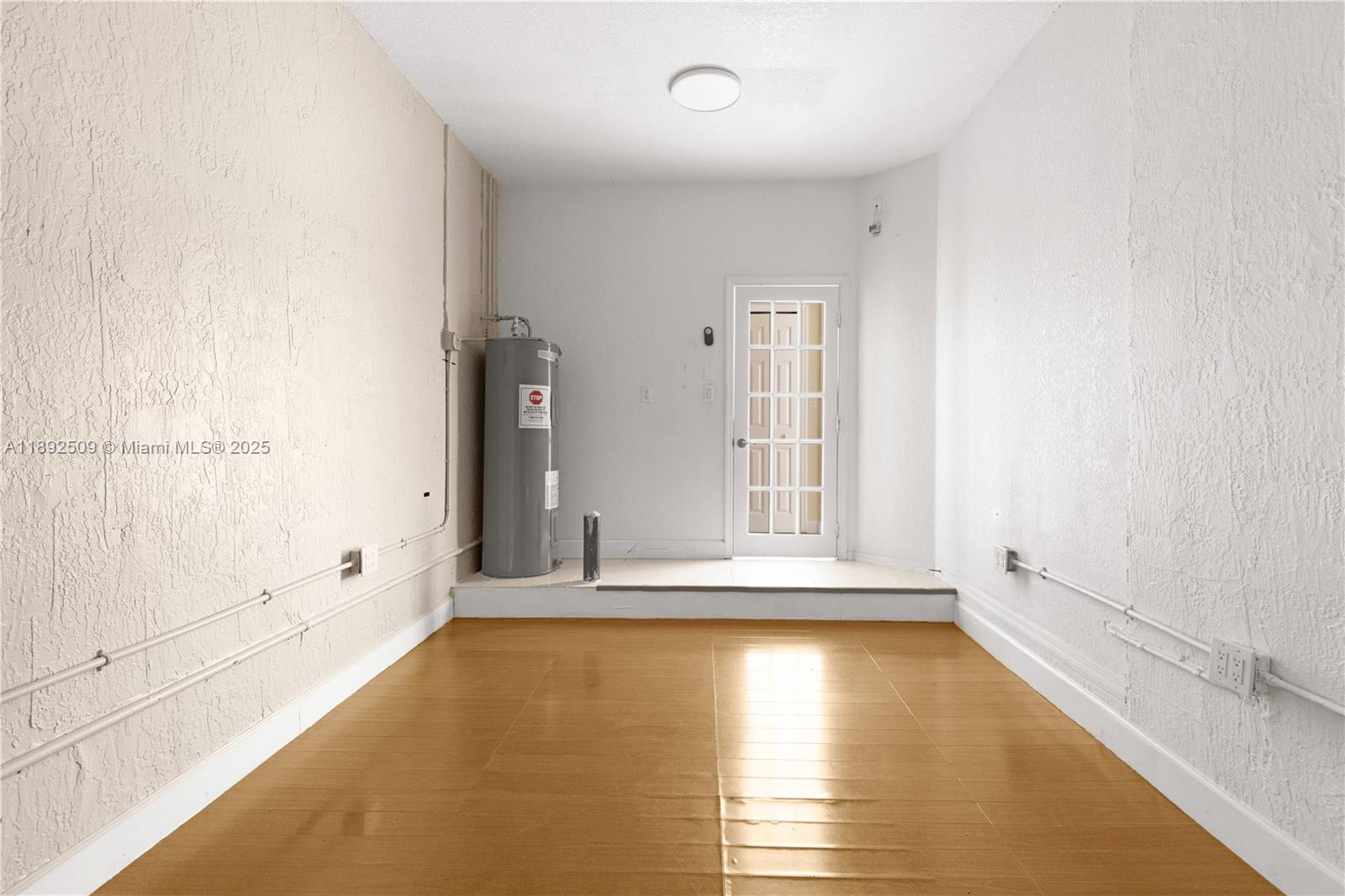 KENDALL BREEZE SOUTH - Residential Lease