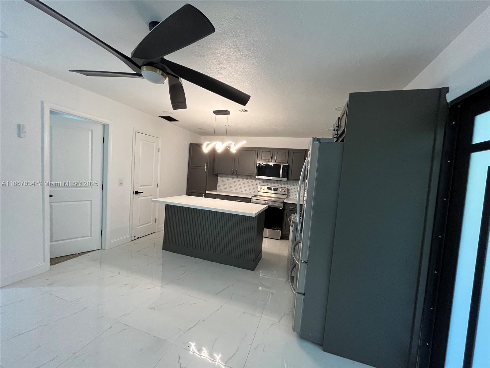 BREEZESWEPT PARK ESTATES - Residential Lease