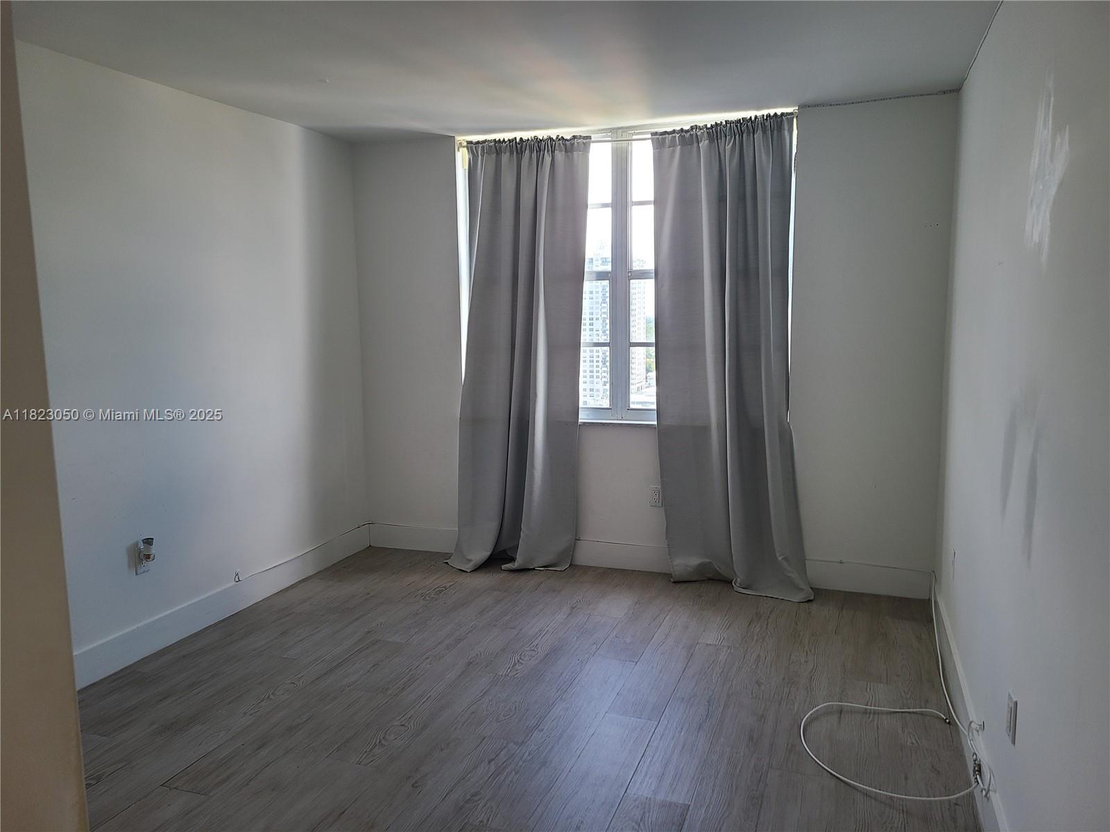 ADMIRALS PORT CONDO WEST - Residential Lease