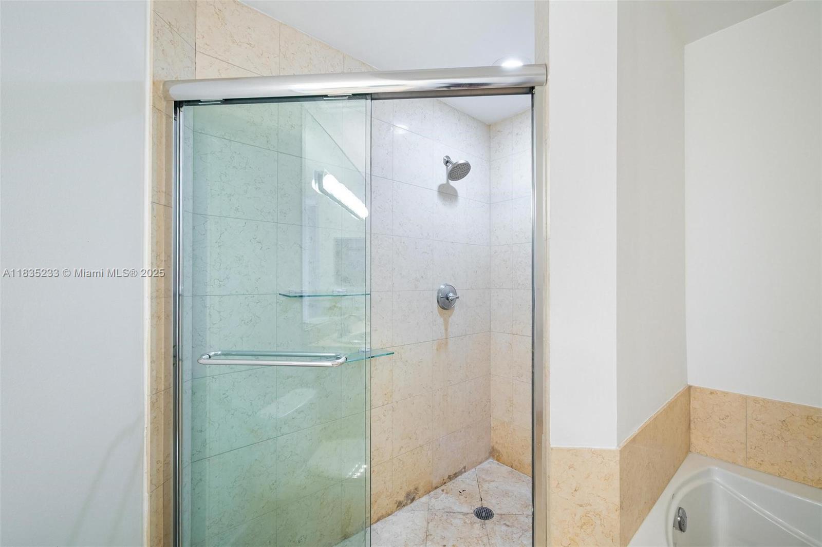 TURNBERRY VLG NO TOWER CO - Residential