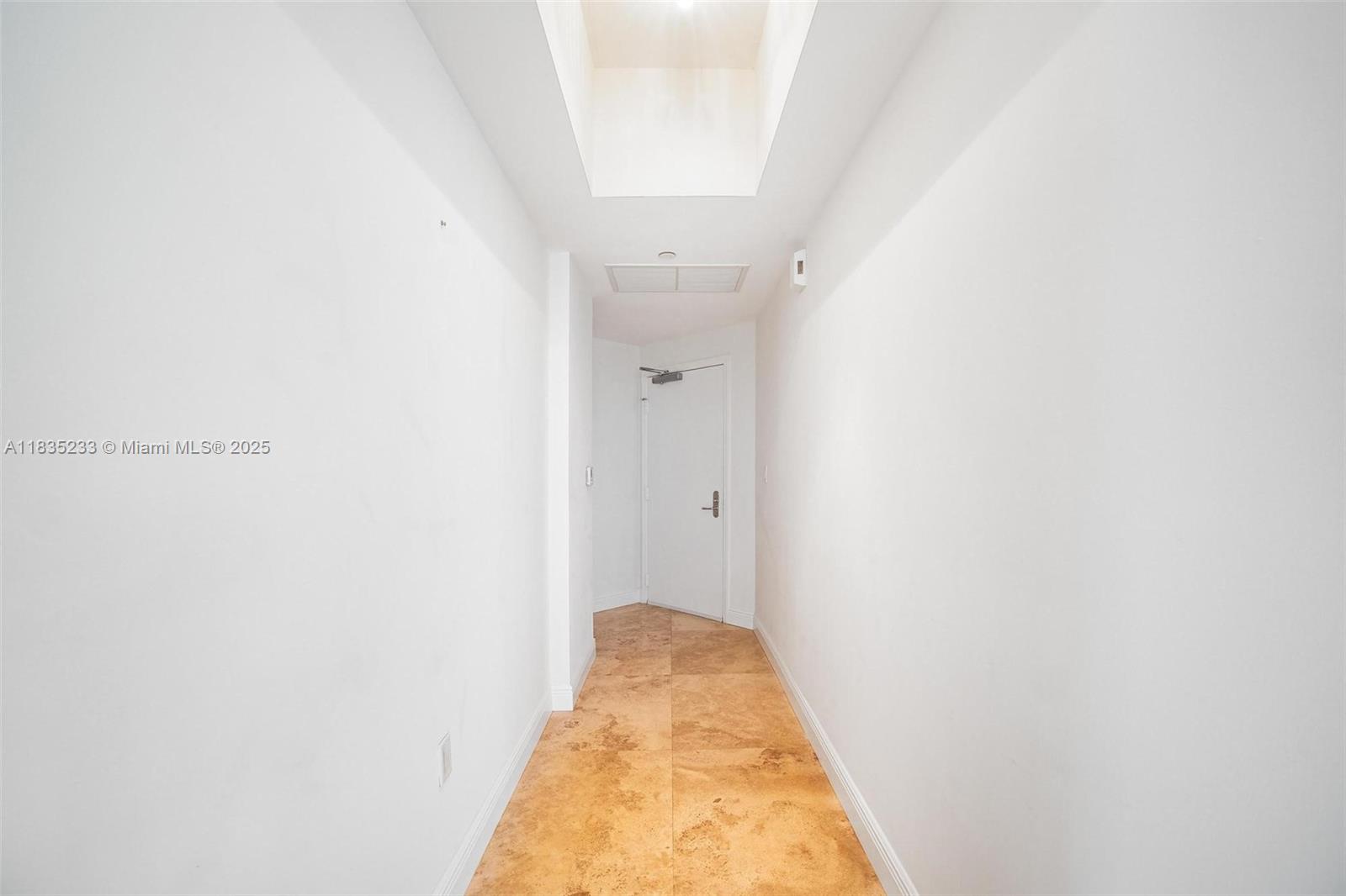 TURNBERRY VLG NO TOWER CO - Residential