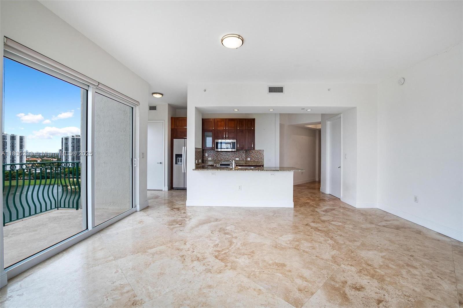 TURNBERRY VLG NO TOWER CO - Residential