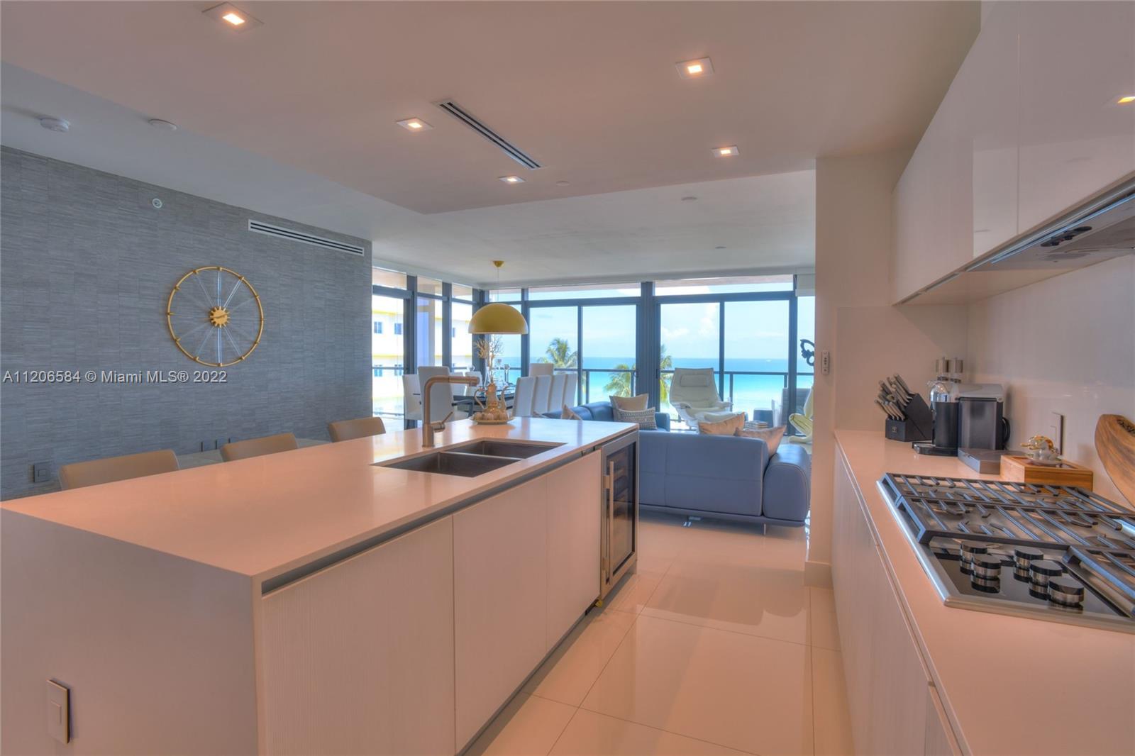 SAGE BEACH CONDO - Residential