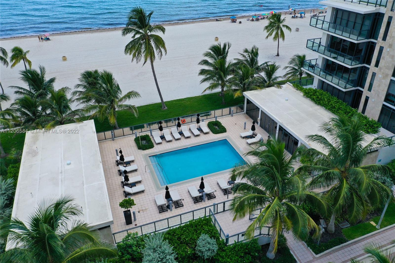 SAGE BEACH CONDO - Residential