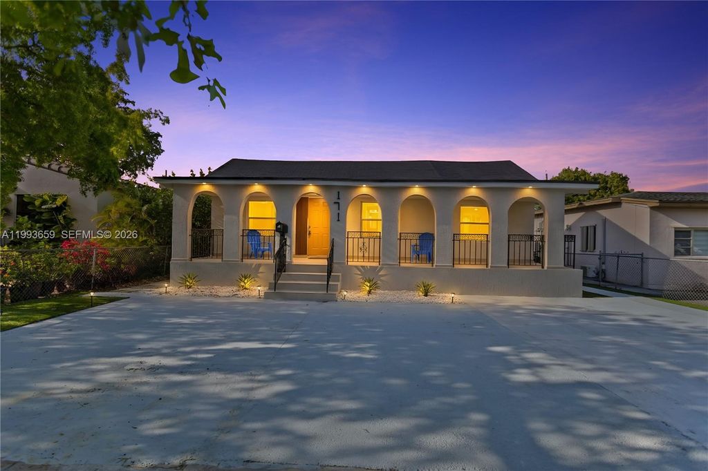 Photo of 171 W 13th St, Hialeah, FL 33010 (MLS # A11993659)