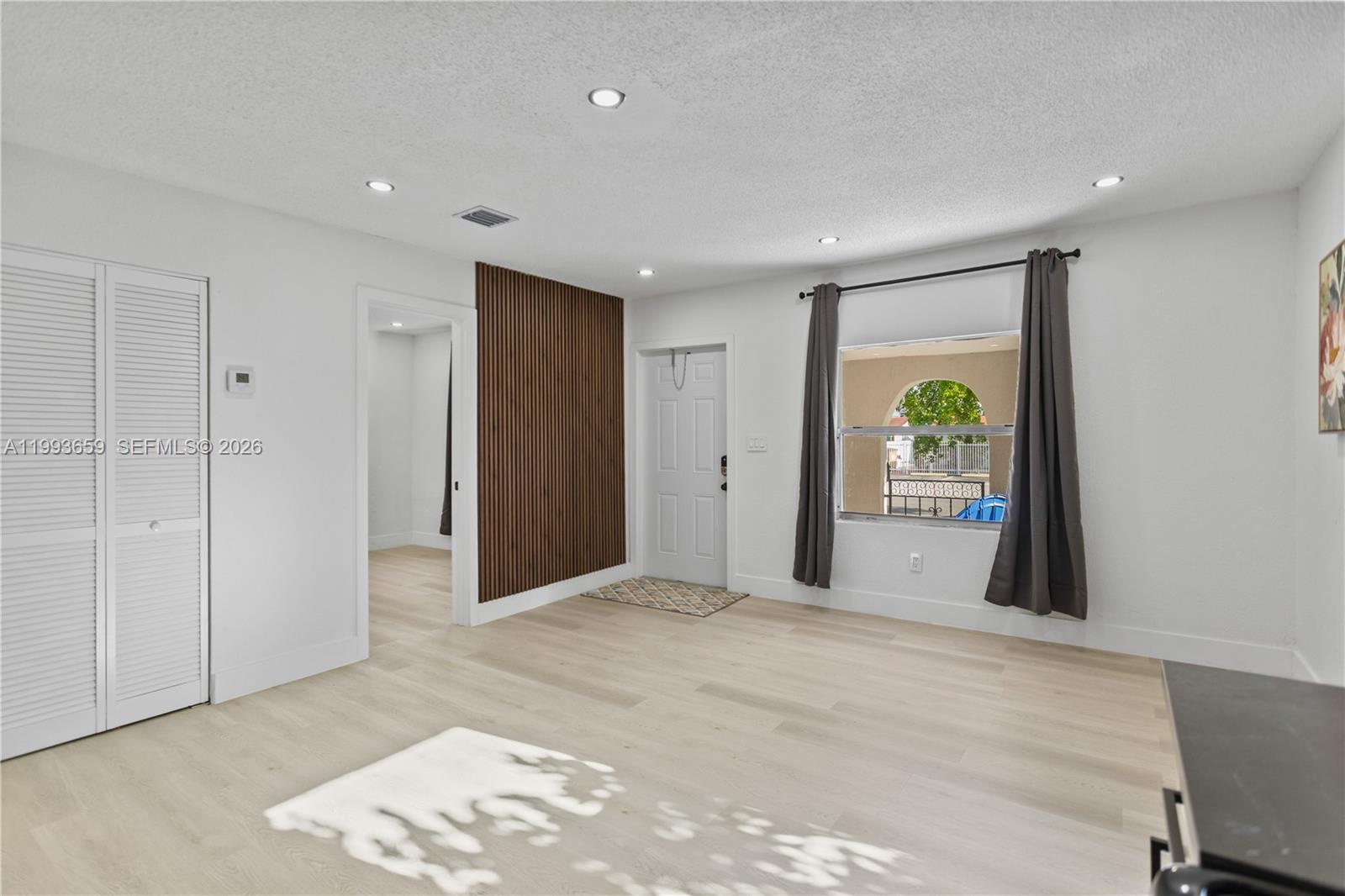 HIALEAH 7TH ADDN - Residential