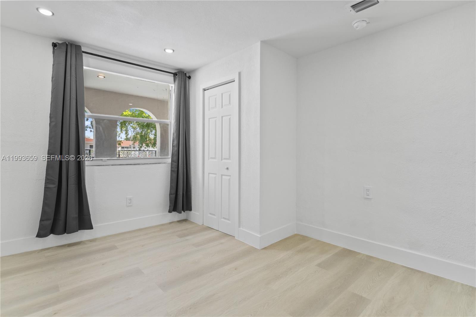 HIALEAH 7TH ADDN - Residential