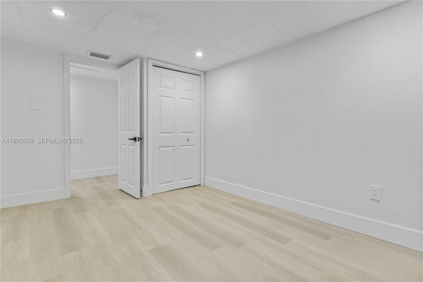 HIALEAH 7TH ADDN - Residential